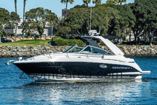 Monterey 295 Sport Yacht scheda tecnica e recensioni